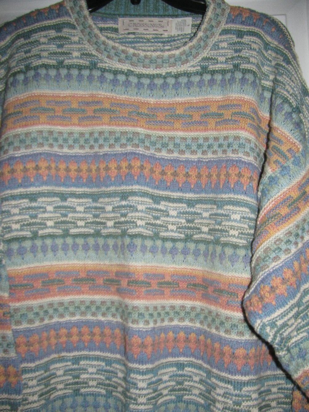 NICE THICK SWEATER - SIZE L